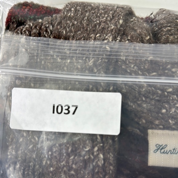 Huntington Ridge Cozy Knit Striped Zippered Vest - Picture 10 of 10